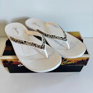 Skechers Cali Bungalow Daily Shine Flip Flops - White/Multi - Size 8